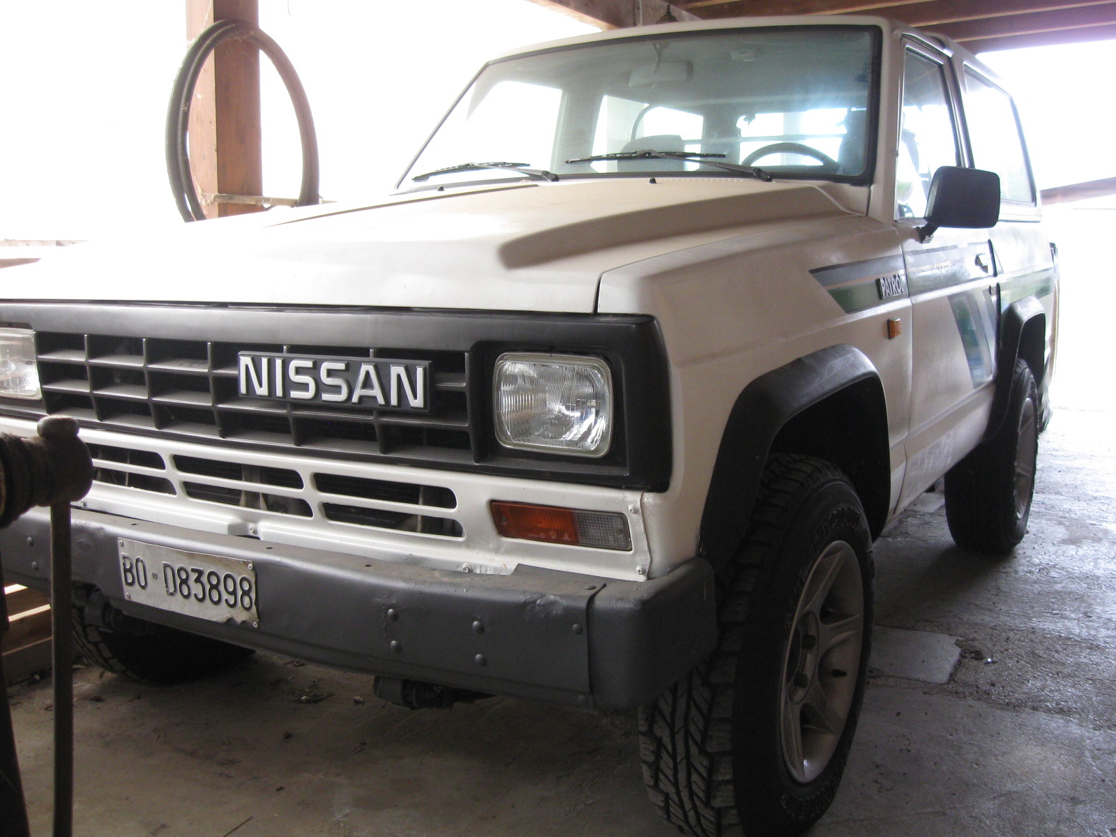 auto fuoristrada Nissan patrol 4x4 auto fuoristrada Nissan patrol 4x4